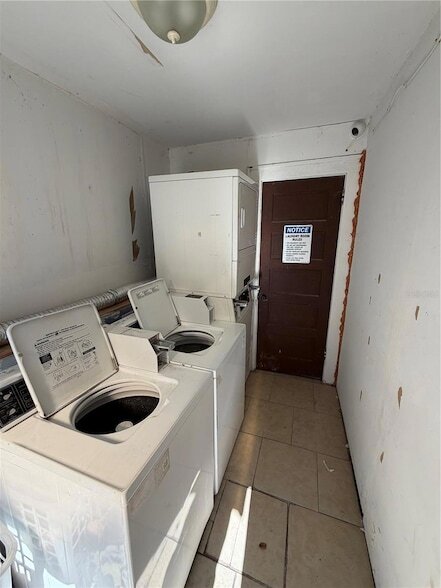 Building Photo - 2514 E Jefferson St