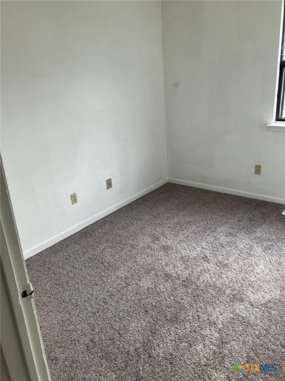 Building Photo - 3413 Victoria Cir
