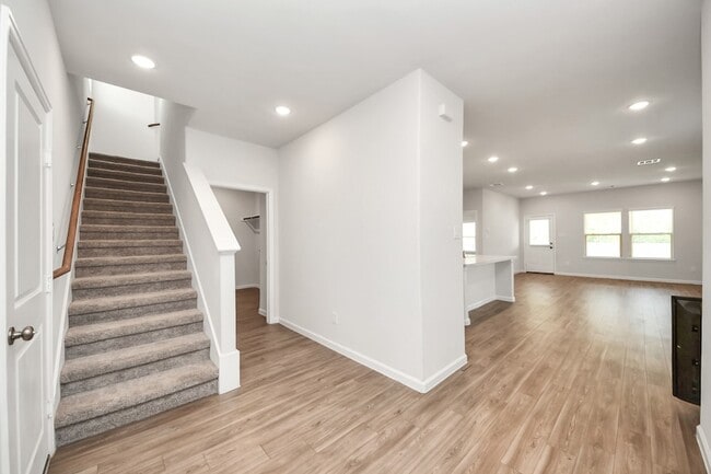 Building Photo - 16489 Moss Ln