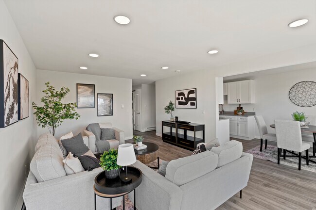 Building Photo - Nassau Heights