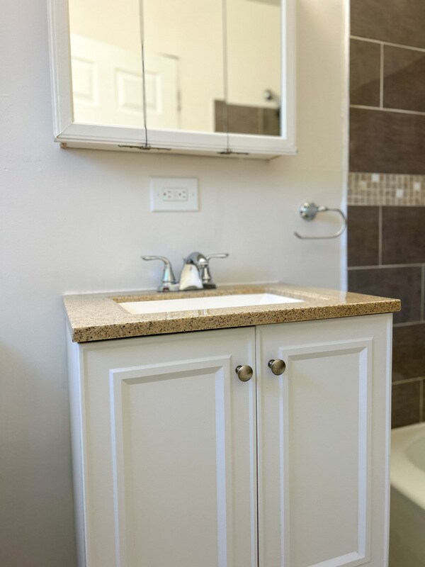 Building Photo - 1404 Wareman Ave