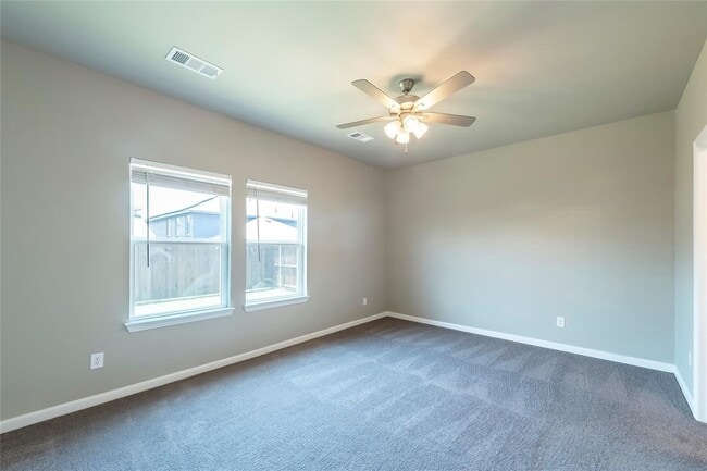 Building Photo - 2069 Hartley Dr