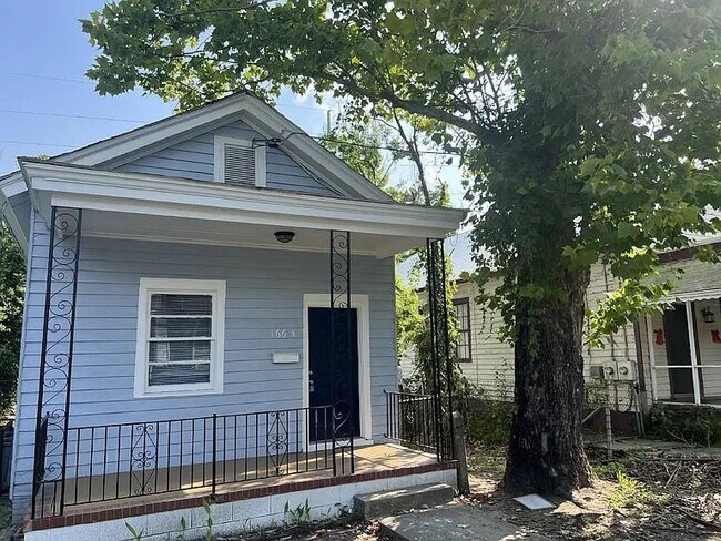 Primary Photo - 1644 Brinson St