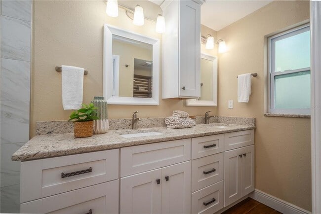 Building Photo - 11438 126th Terrace