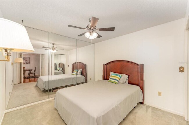 Building Photo - 4240 Creekwood Ln