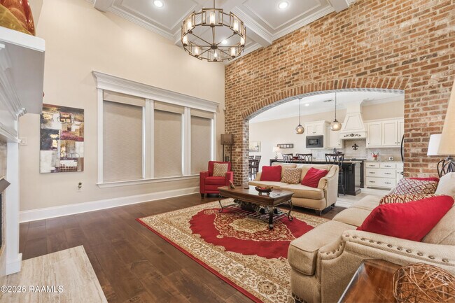 Building Photo - 117 San Sebastian Dr