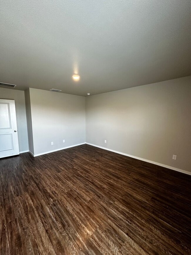 Building Photo - 3/2 in Frenship ISD- Upland West