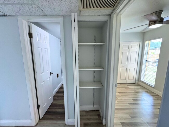 Building Photo - 4501 Treehouse Ln