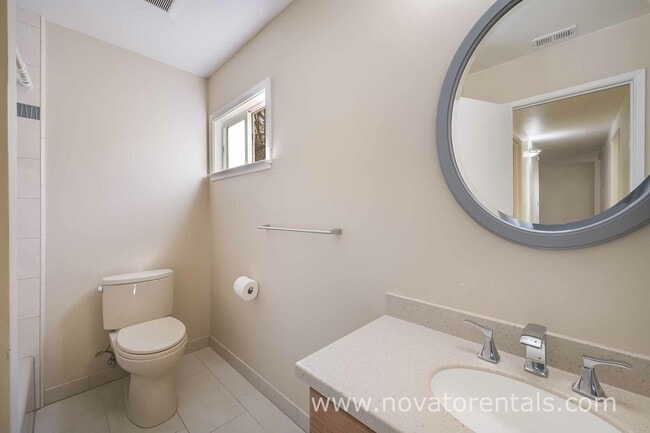 Building Photo - 2665 Center Rd