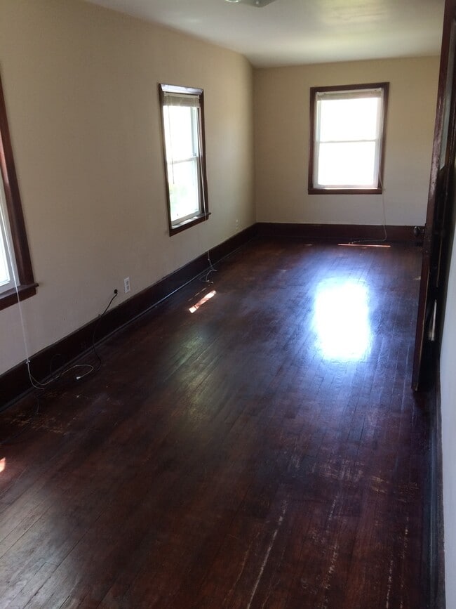 Building Photo - 1239 35th St