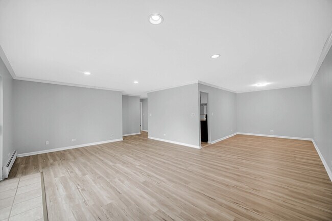 Building Photo - 2407 S Goebbert Rd