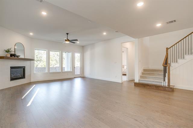 Building Photo - 9205 Cooper Ct