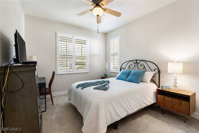 Building Photo - 1757 Tarpon Bay Dr S