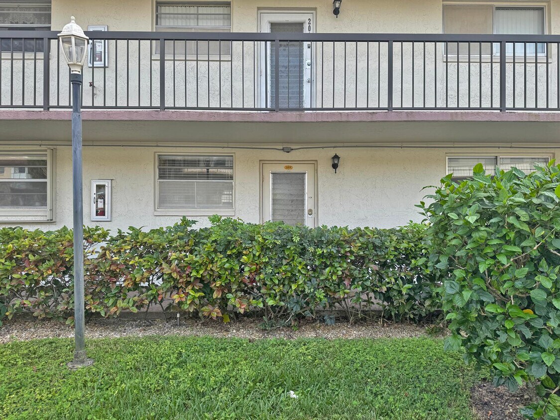 Building Photo - 1701 NW 75th Ave