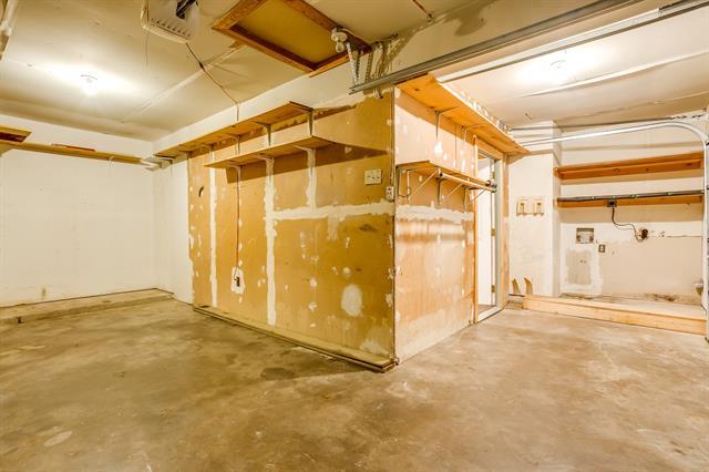 Building Photo - 1204 Julie St