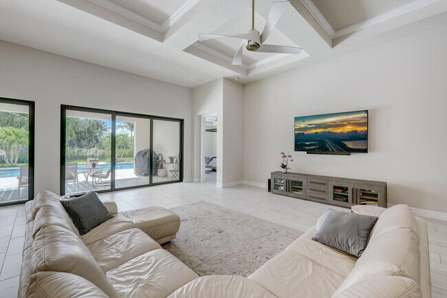 Building Photo - 9234 Balsamo Dr.