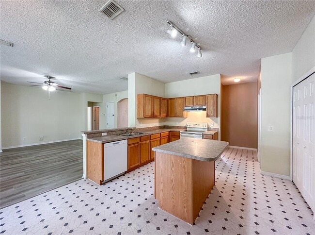 Building Photo - 2776 Cabernet Cir