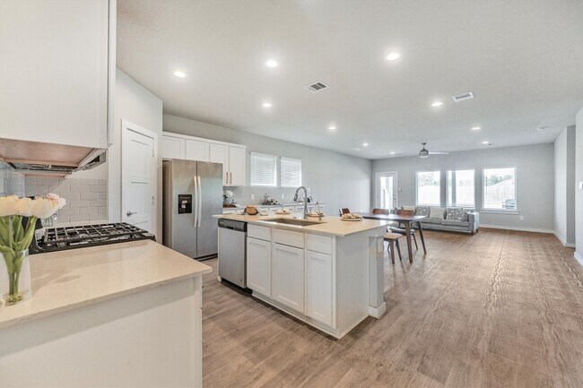 Building Photo - 12107 Bear River Dr