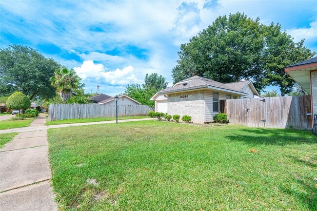 Building Photo - 13746 Vickston Ln
