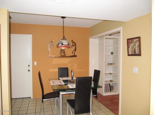 Building Photo - 5602 N Camino Del Sol