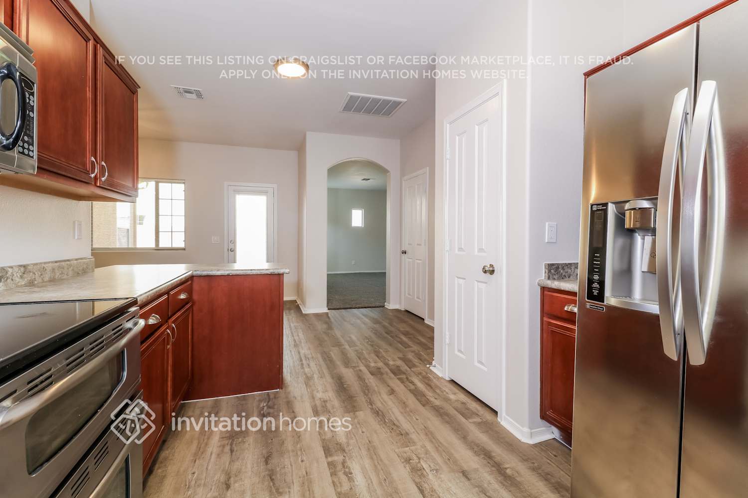 Building Photo - 15949 W Mauna Loa Ln