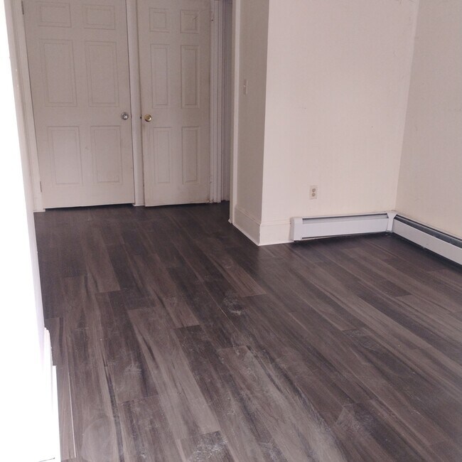 Building Photo - 56 3rd Ave