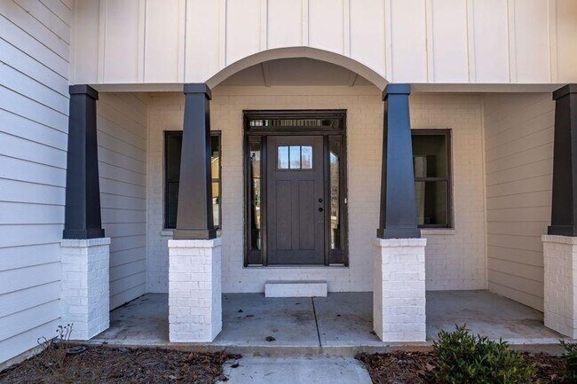 Building Photo - 5714 Ridgewater Cir