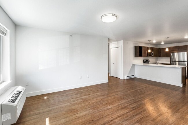Building Photo - Explorer Units-2 Bedroom 1 Bathroom *Rent ...