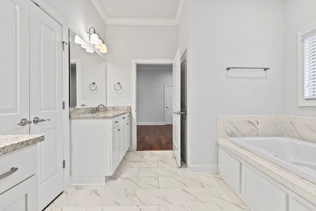 Building Photo - 2272 Pam Cir