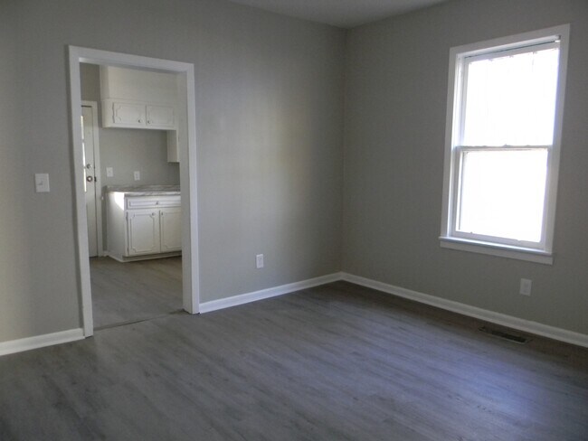 Building Photo - 308 Lexington St