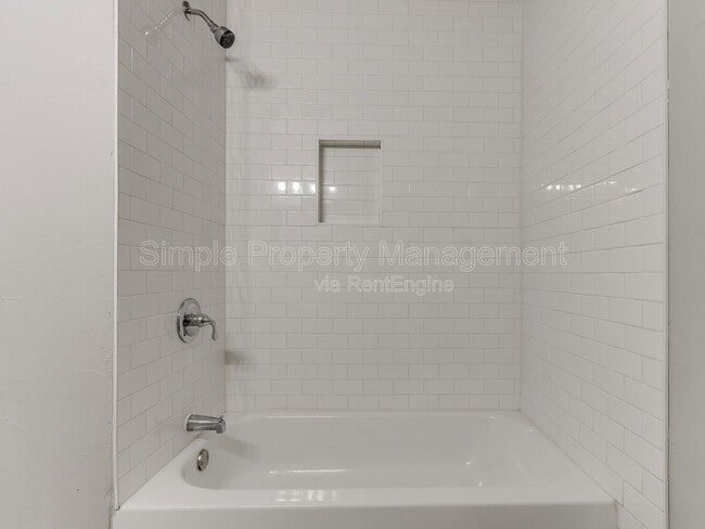 Building Photo - 7505 NW 29th St