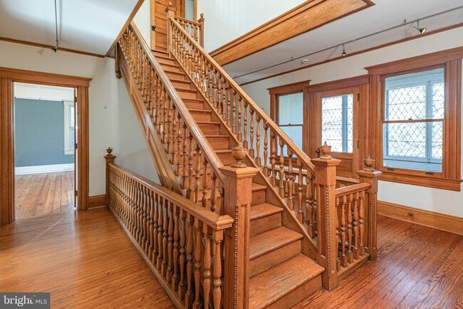 Building Photo - 54 Hodge Rd