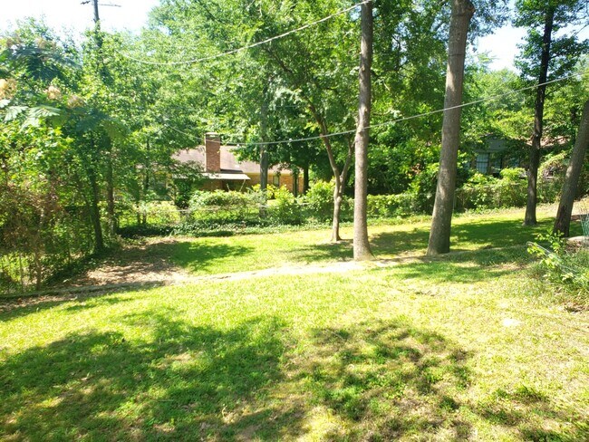 Building Photo - 3 Bedroom Steps from Rudman Trail & Souths...