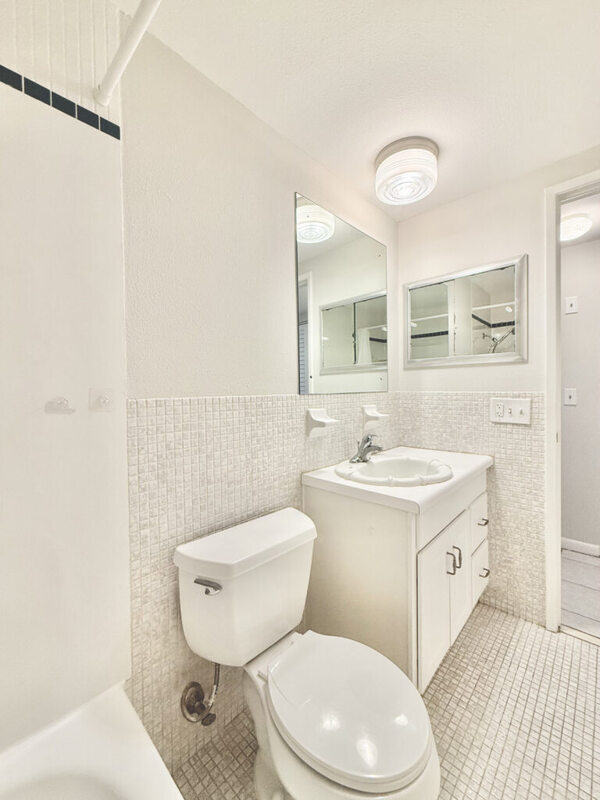 Building Photo - 911 Washington Ave SW