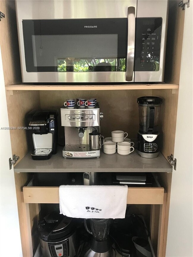 Building Photo - 13280 SW 103rd Terrace