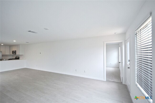 Building Photo - 1506 Pile Trl