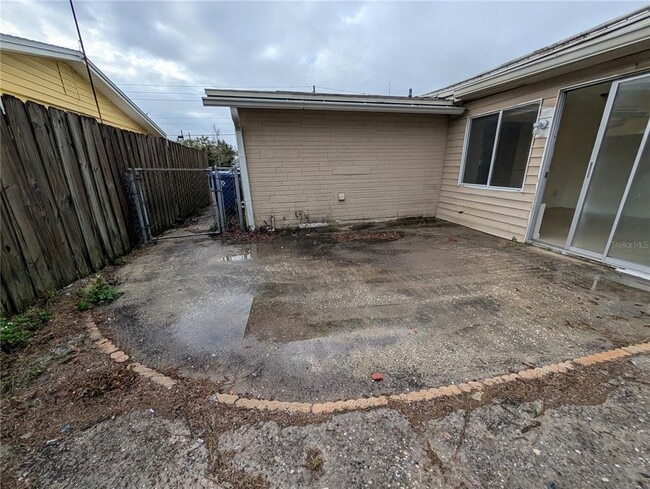 Building Photo - 3227 Darlington Rd