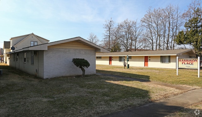 Primary Photo - 510 E Harrison St