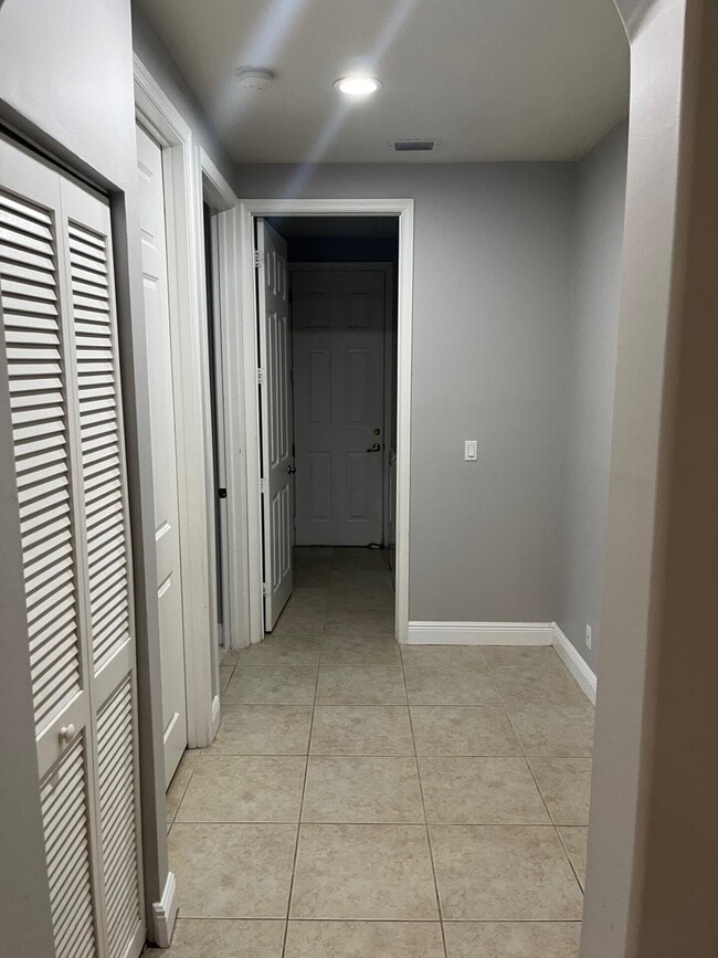 Building Photo - 9357 Osprey Isles Blvd