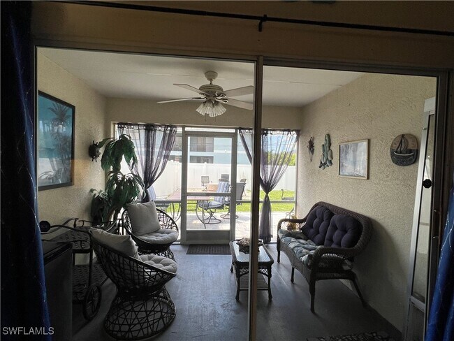 Building Photo - 1420 Cape Coral Pkwy W