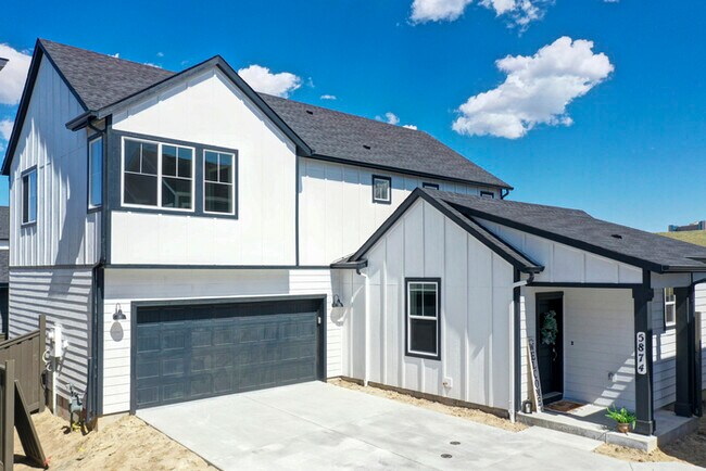 Primary Photo - 5875 Spring Breeze Drive Colorado Springs,...