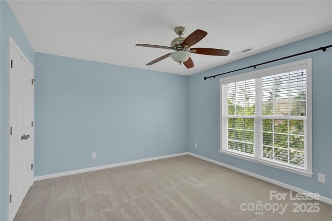Building Photo - 2805 Julian Glen Cir