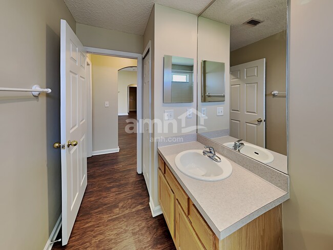 Building Photo - 7536 Plantation Bay Drive