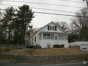 Building Photo - 125 Gorham St