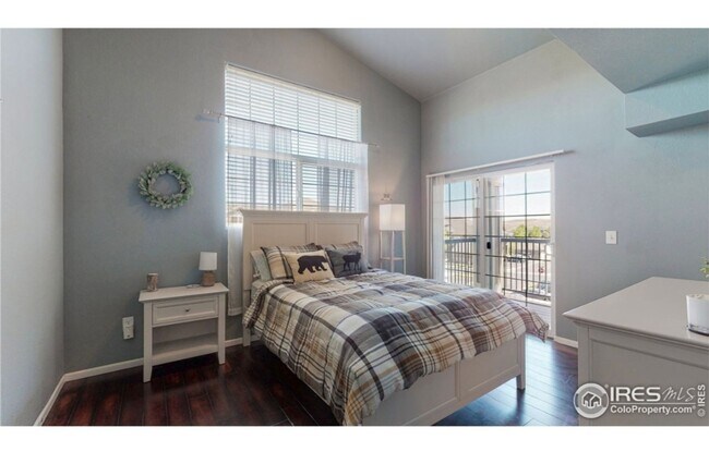 Building Photo - 2 Bed 2 Bath With Mountain views