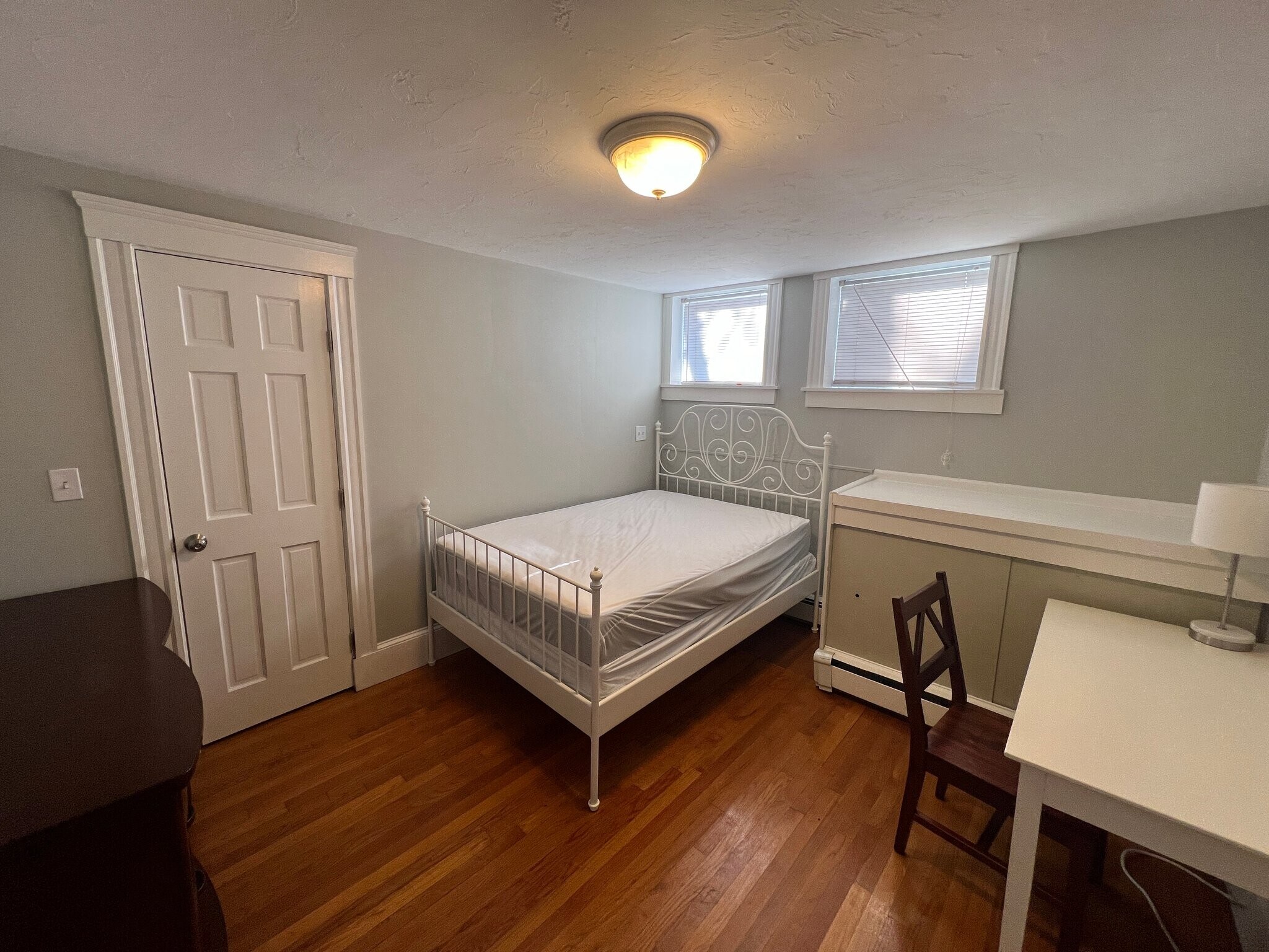 Building Photo - 14-16-16 Hamilton Rd