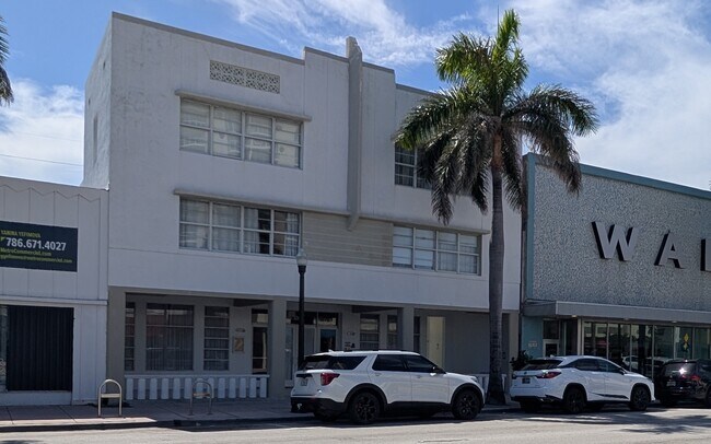 Building Photo - 7326 Collins Ave