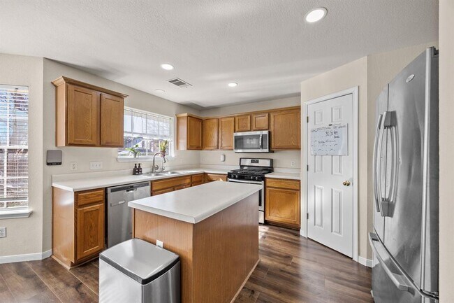 Building Photo - 1619 Balmorhea Ln