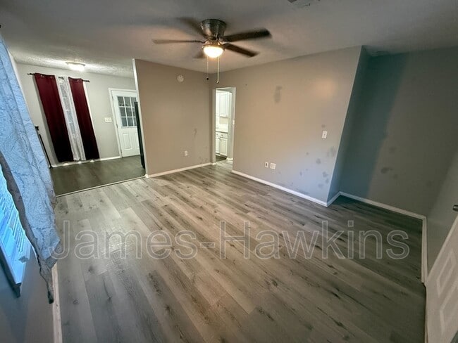 Building Photo - 3534 Farwood Dr