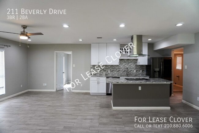 Building Photo - 211 Beverly Dr